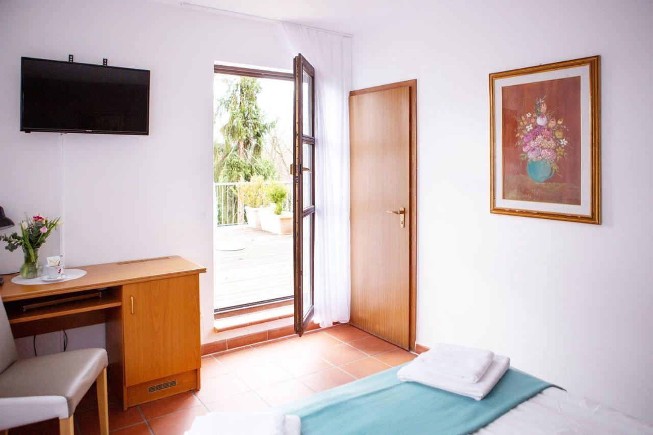 Hotel Sofra Fürth Esterno foto