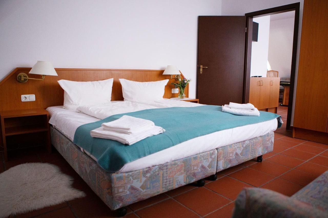 Hotel Sofra Fürth Esterno foto
